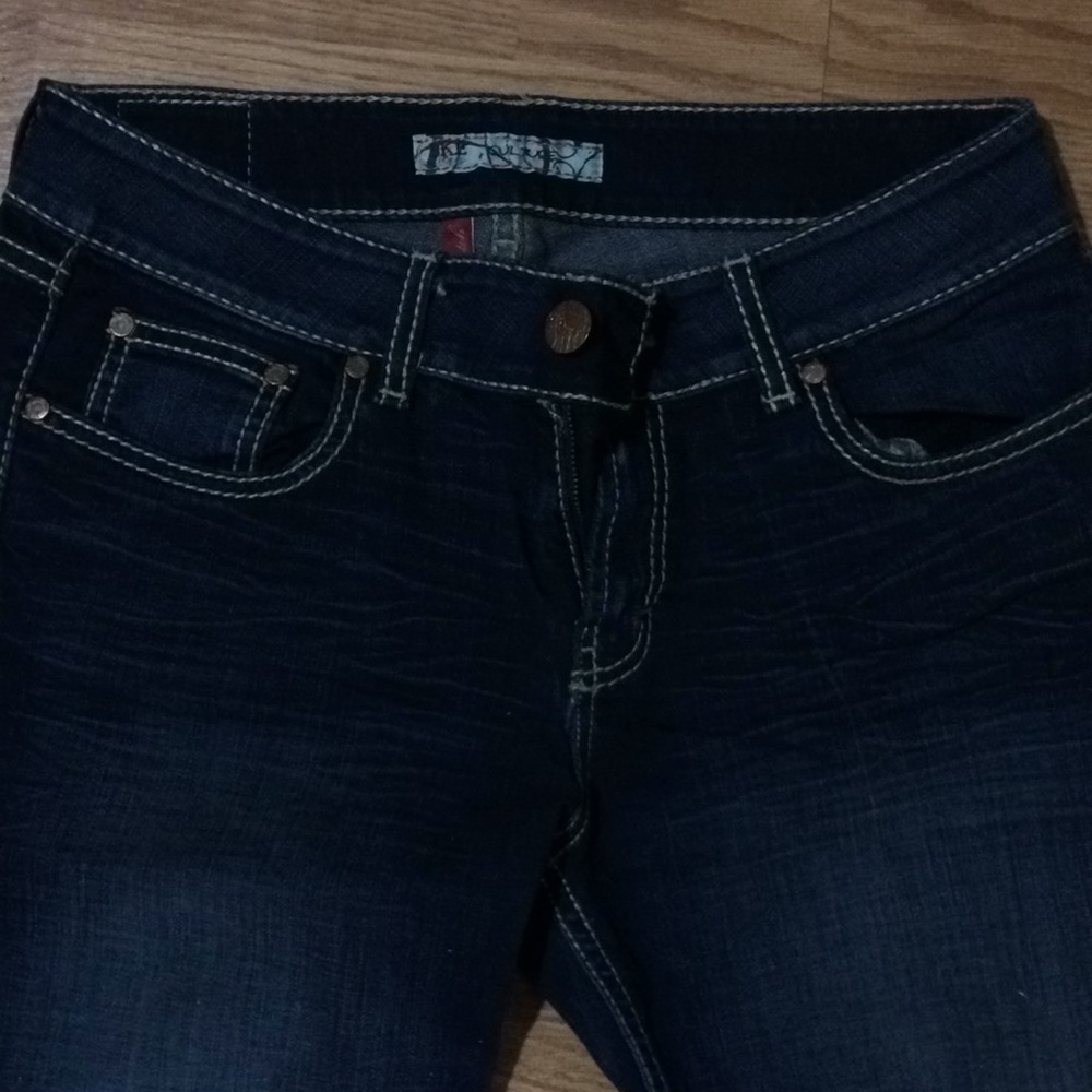 Jeans - Picture 3 of 4